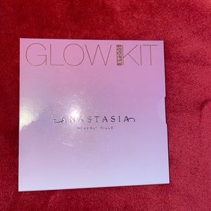 Anastasia Beverly Hills Glow Sugar Kit!! Brand new never used !!
